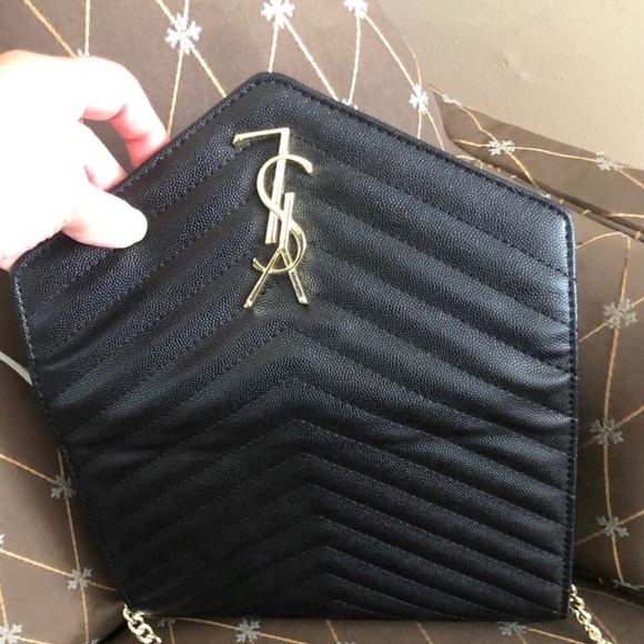 Beautiful Black Leather Bag - Picture 2 of 8